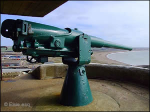 800px qf12pounder12cwtnewhavenfort1march2008